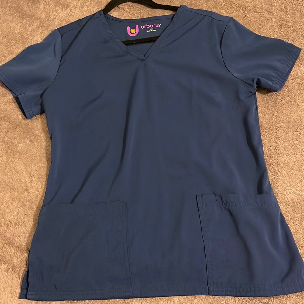 Scrubs top